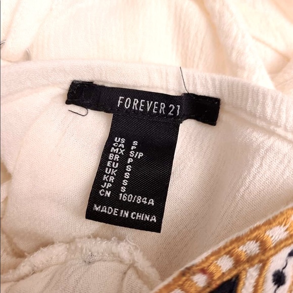 ❣️3/$30 Forever 21 White Crop Top - Picture 5 of 5